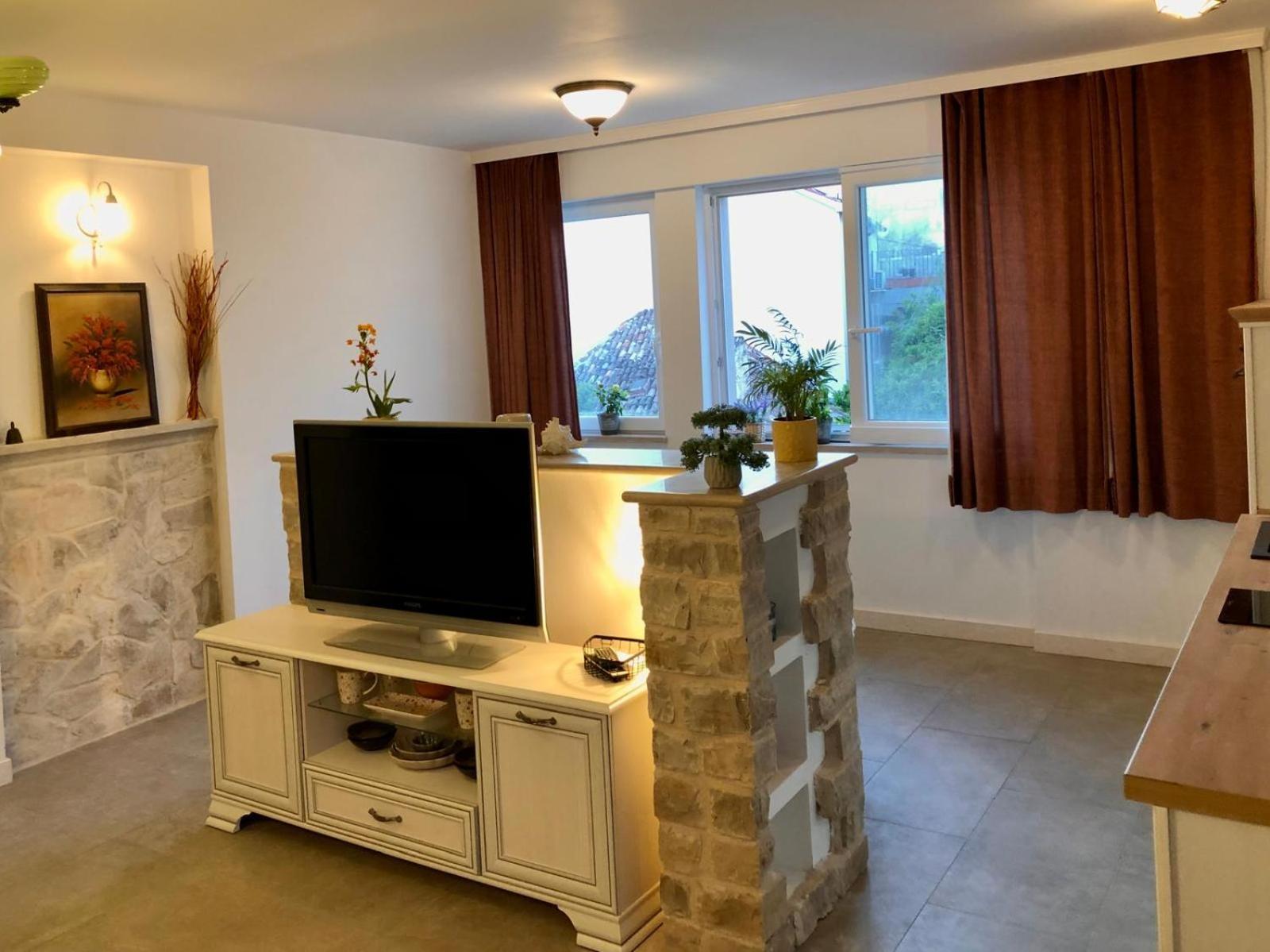 Sweet Dream Apartment Postira Luaran gambar